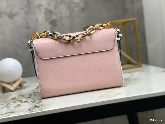 LOUIS VUITTON TWIST MM 0429